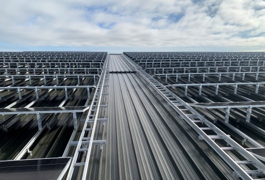 44 TH middle aisle south facing up roof2